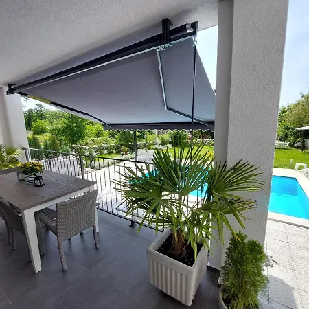 Madlen Apartment