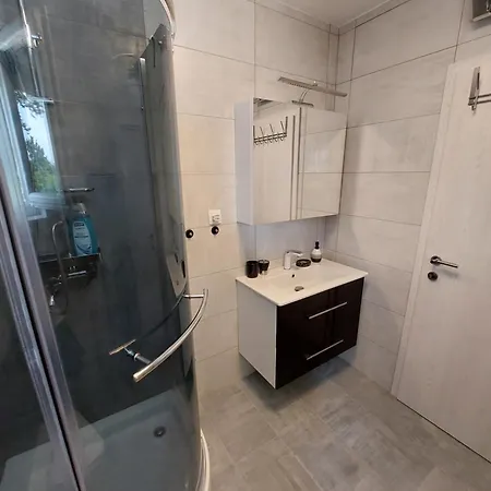Madlen Apartment Icici