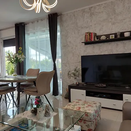 Apartment Madlen Icici